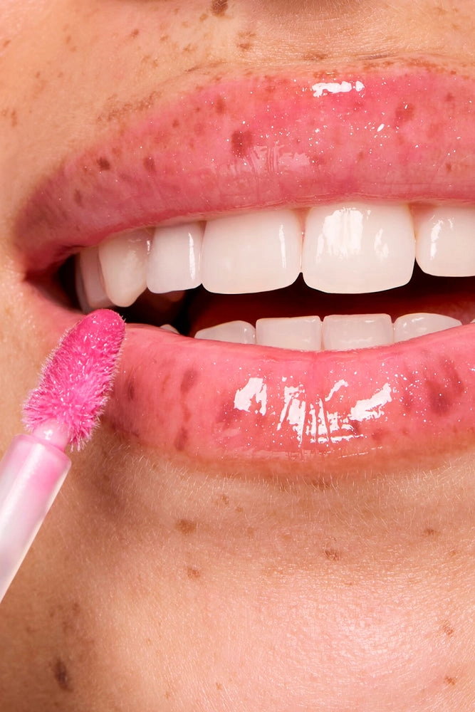 Essence Extreme Shine Volume Lipgloss 13