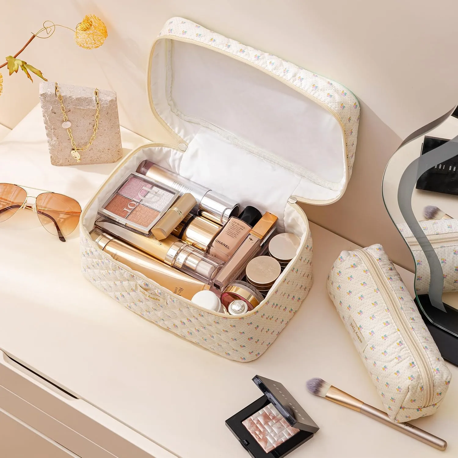 HBselect 4Pcs Cotton Quilted Makeup Bag Coquette Makeup Bag Large Travel Cosmetic Bag Aesthetic Cute Kawaii Floral Makeup Bag Toiletry Bags Coin Purse for Women Girls
