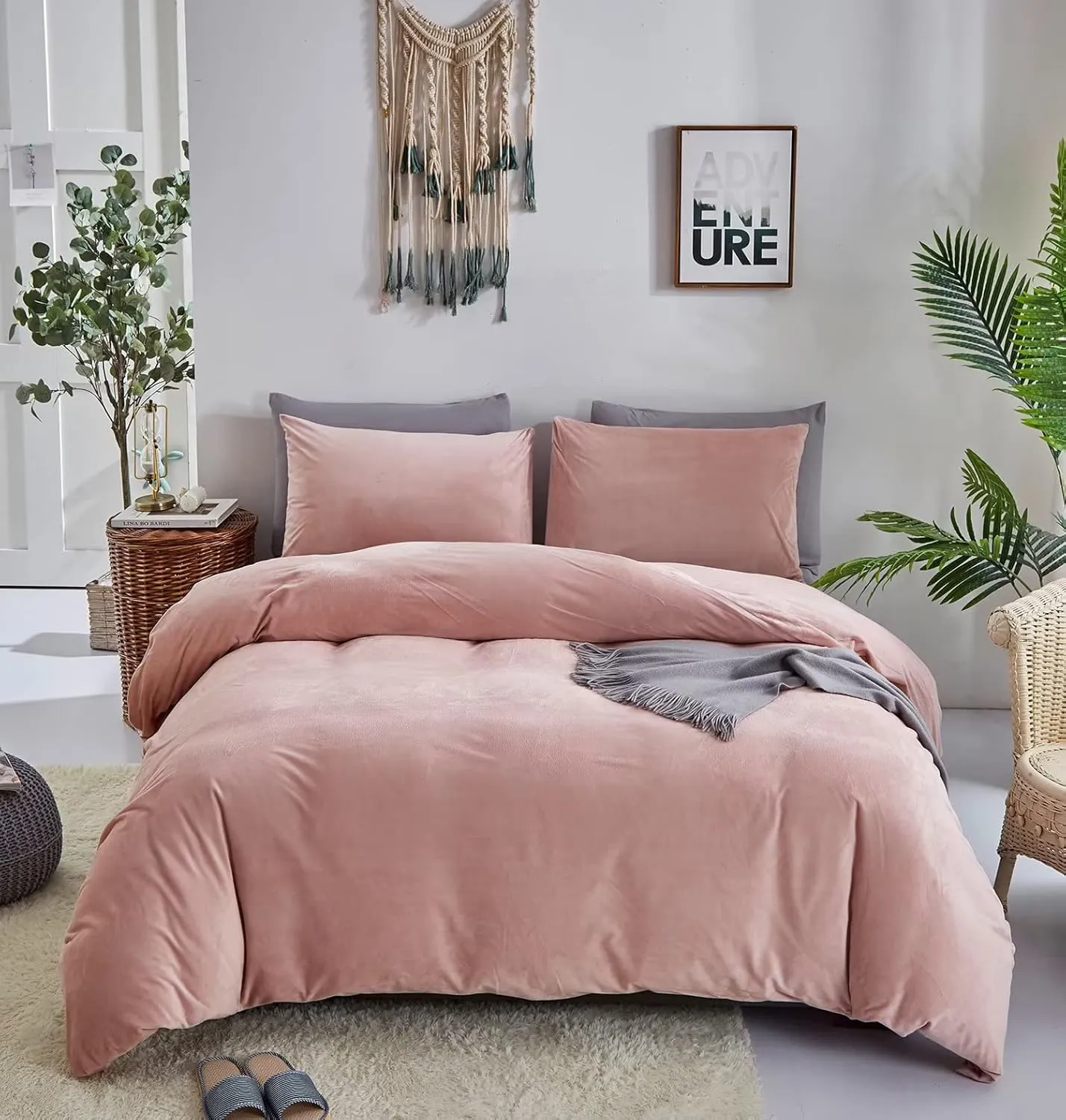 Houseri Velvet Pink Comforter Set Fluffy Light Bedding Sets King Blush Flannel Women Furry Dusty Sherpa Comforters Warm Fuzzy Blanket, King(90''*104''-Comforter)