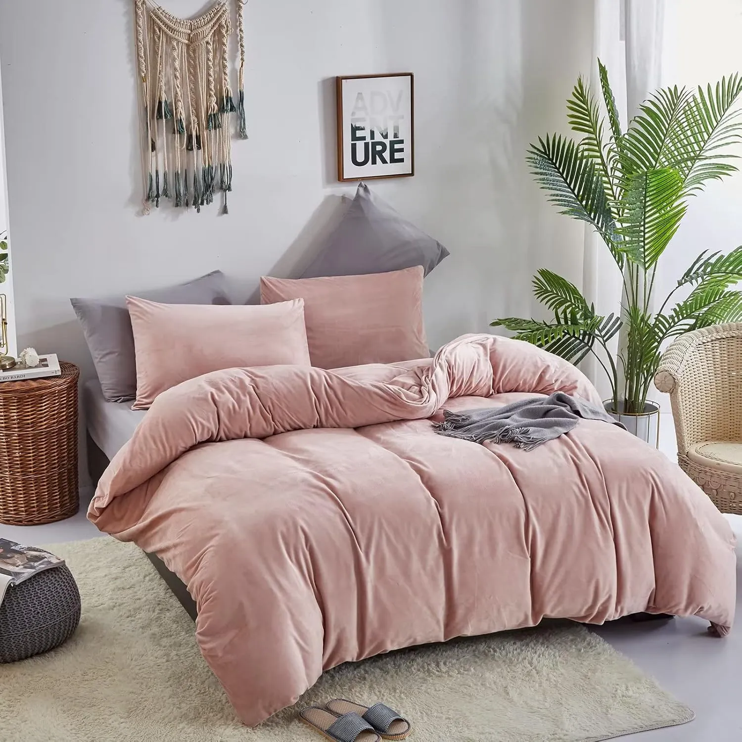 Houseri Velvet Pink Comforter Set Fluffy Light Bedding Sets King Blush Flannel Women Furry Dusty Sherpa Comforters Warm Fuzzy Blanket, King(90''*104''-Comforter)