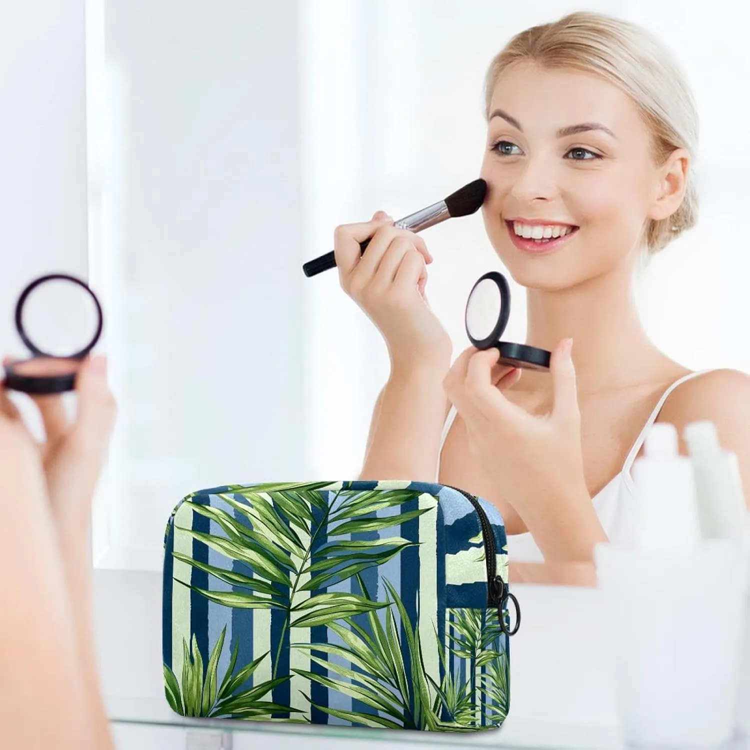 Portable Cosmetic Bag Green Leaf Stripes Travel Makeup Case Organizer For Women Girls Toiletry Bag 7.3x3x5.1in