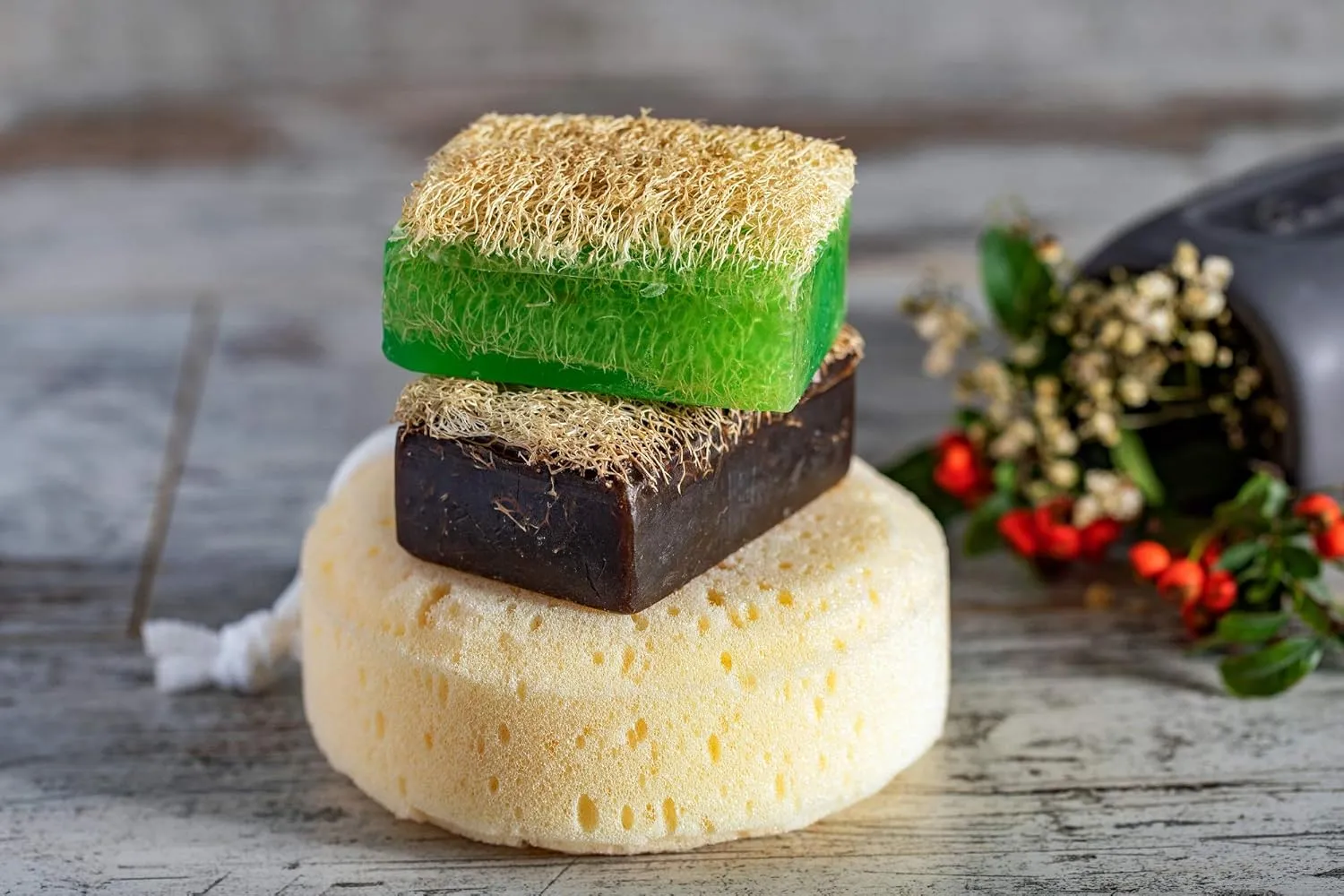 SABUN CO. [3 Pack] Pine Tar with Loofah Soap Bar - Natural Exfoliating Bar Nourishing, Hydrating, Moisturizing Handmade Soap For Face and Body [4.4 oz - 125 gr x 3]