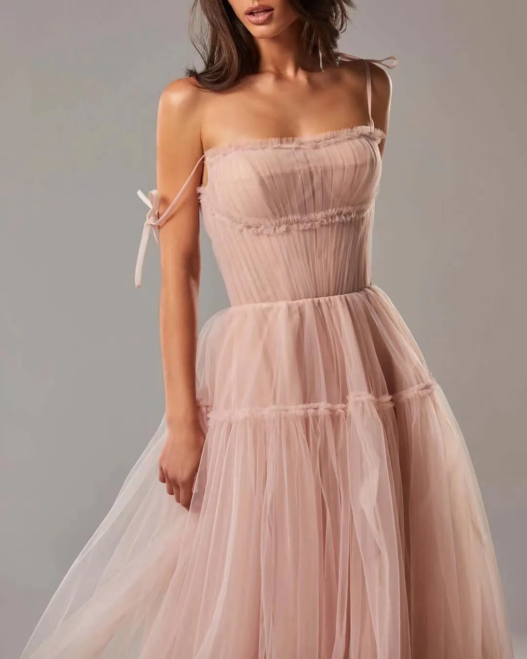 Spaghetti Straps Prom Dresses Tulle Long Formal Evening Party Gowns for Women Backless Bridesmaid Dress A-Line