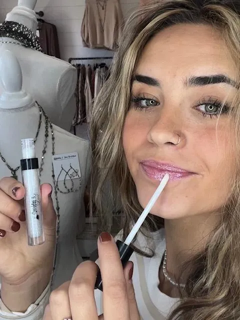 Sparkles & Lace Beauty - Ultra Glitter Lip Gloss